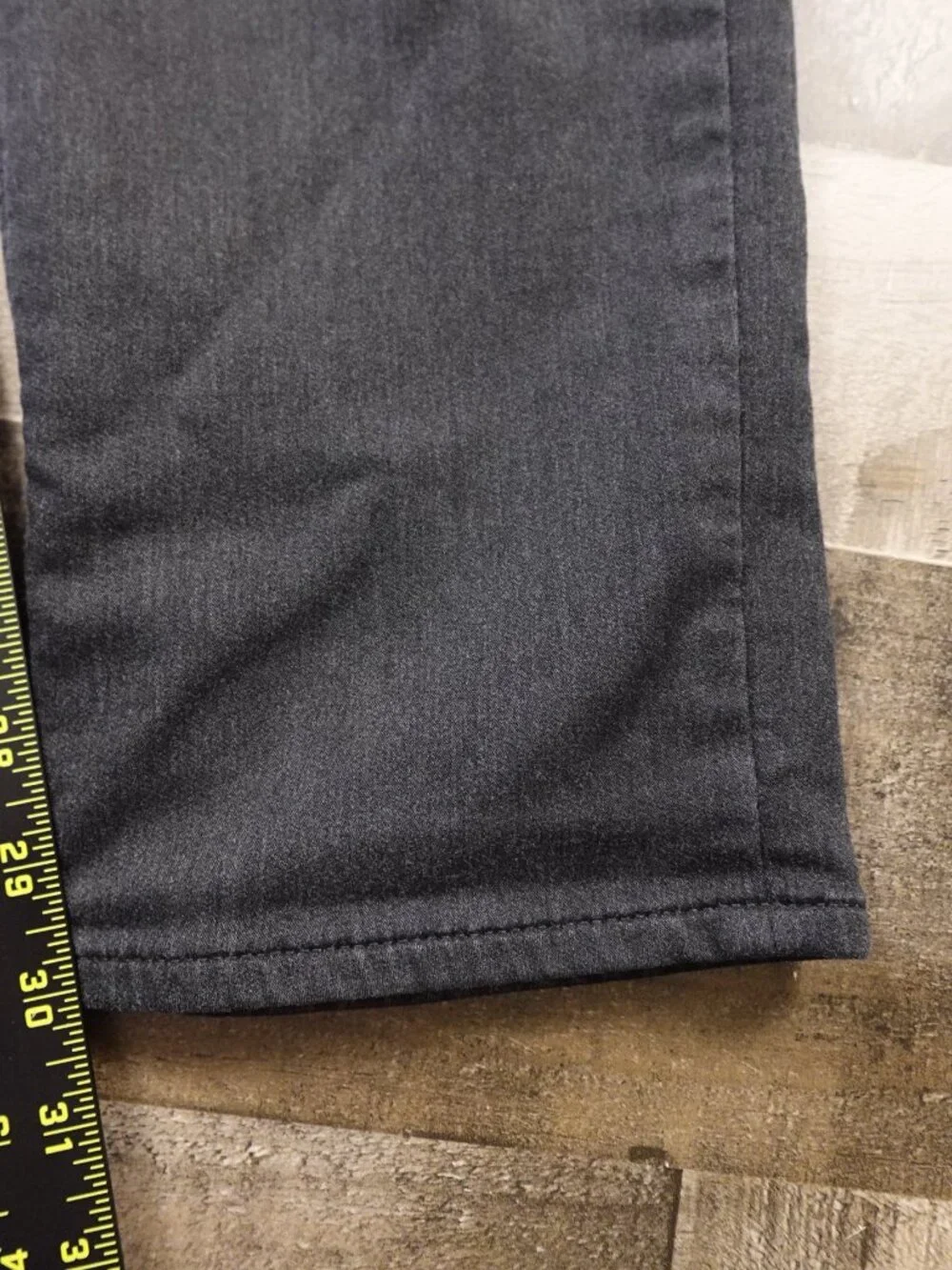 Banana Republic Traveler Athletic Tapered‎ Jeans Men’s 36x32 Black Stretch